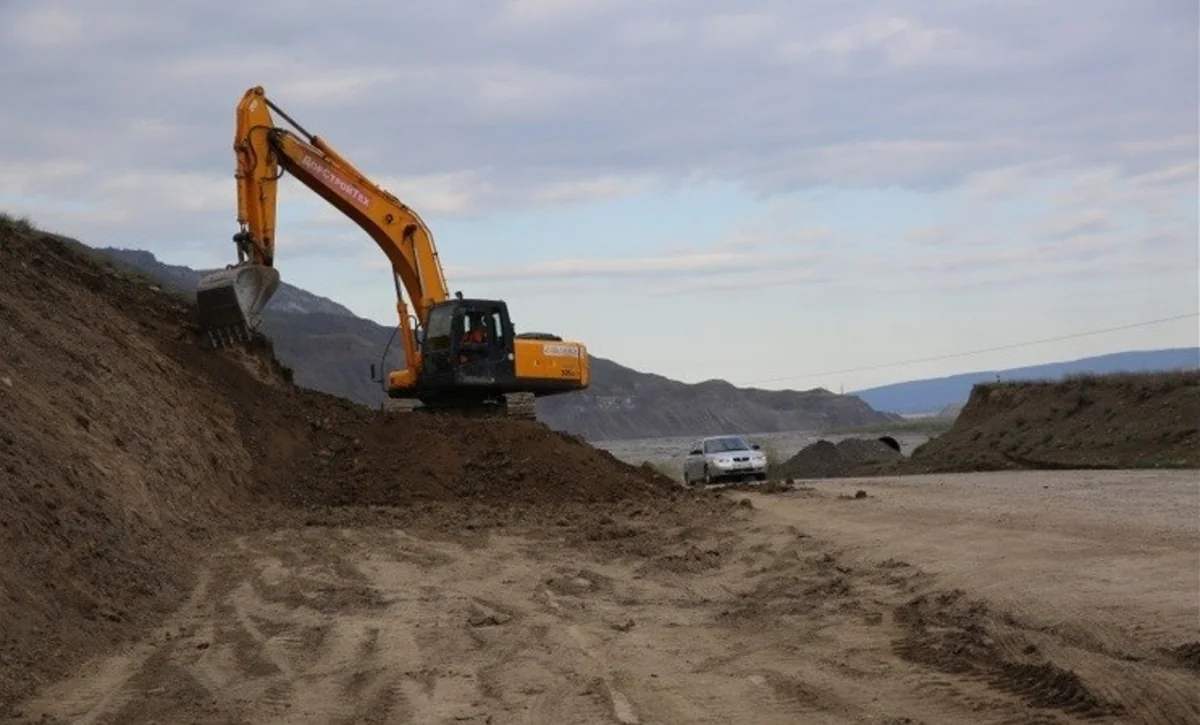 Dağıstanda Azərbaycanla nəqliyyat əlaqəsini təmin edən yolun təmirinə başlanılıb