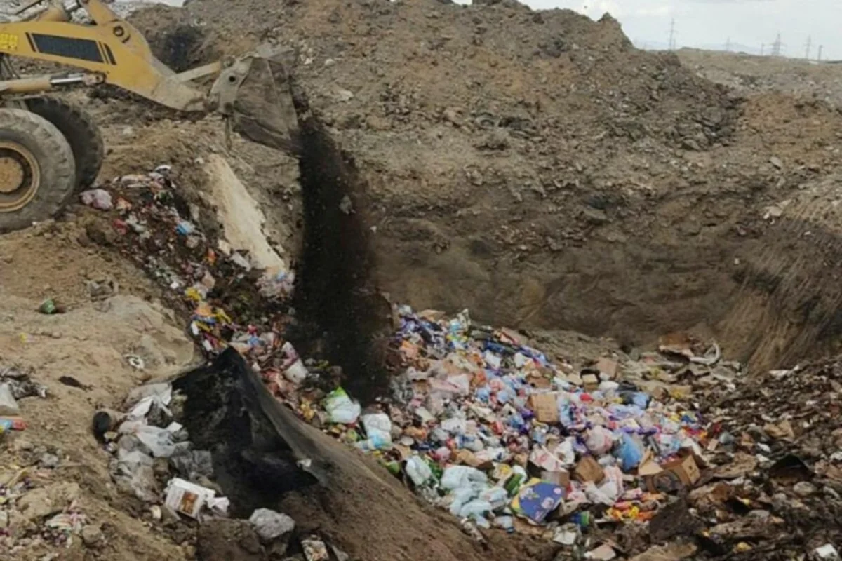İstehlaka yararsız 8,5 ton qida məhsulları məhv edilib