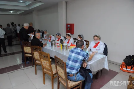 Aşura günü münasibətilə Azərbaycanın məscid və ziyarətgahlarında 3827 nəfər qan verib  - FOTO - YENİLƏNİB-2