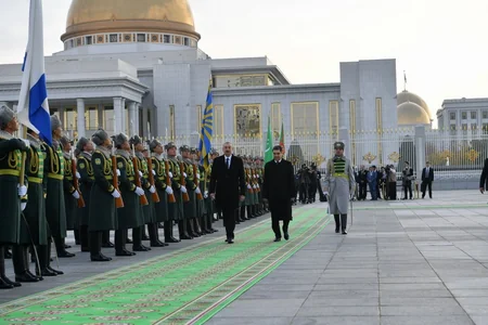 Official welcome ceremony held for President Ilham Aliyev in Ashgabat