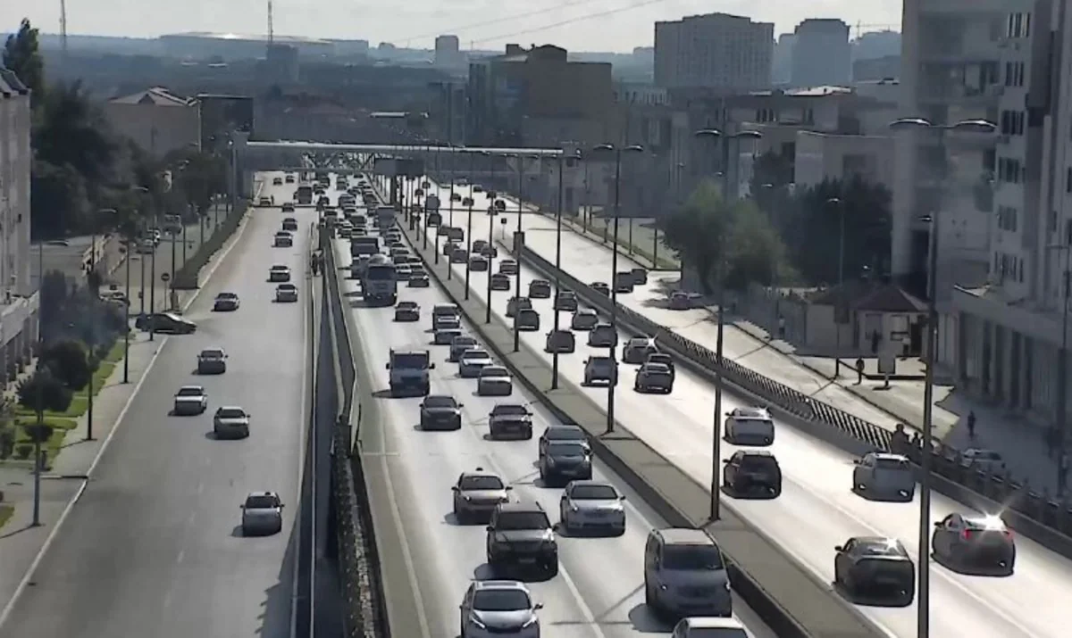Bakıda sıxlıq müşahidə edilən yollar açıqlanıb