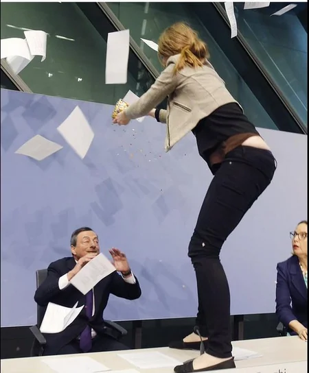 ​Avropa Mərkəzi Bankının sədri hücuma məruz qalıb