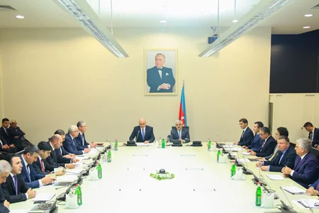Rövnəq Abdullayev: Kimya sənayesinin inkişafı üçün böyük imkanlar var