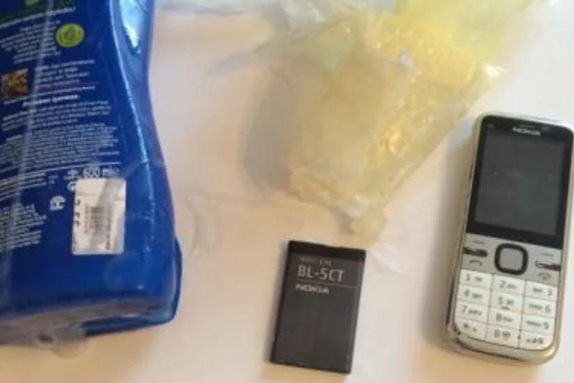 Azərbaycanda həbsxanaya şampun qabında telefon keçirilməsi cəhdinin qarşısı alınıb