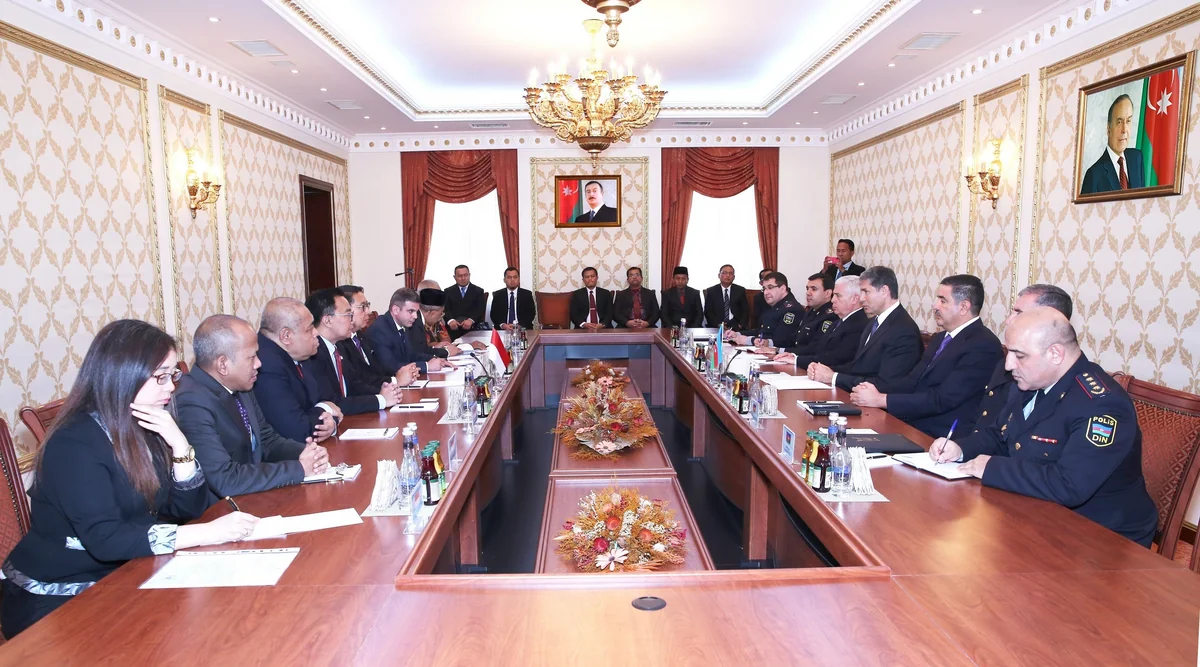 Vilayət Eyvazov İndoneziyanın Nümayəndələr Palatası sədrinin müavinini qəbul edib