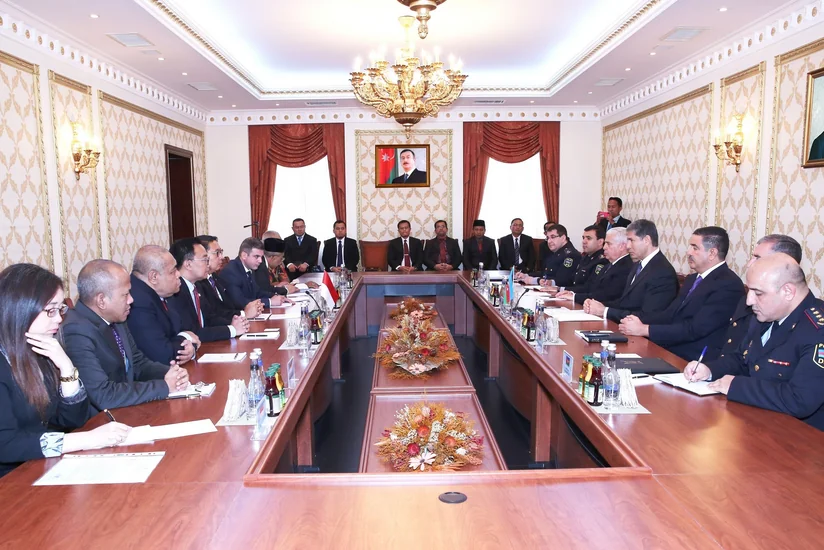 Vilayət Eyvazov İndoneziyanın Nümayəndələr Palatası sədrinin müavinini qəbul edib