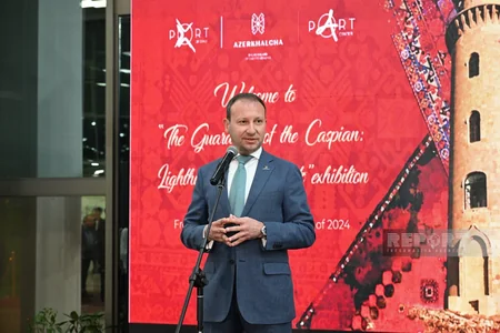 “Xəzərin qoruyucuları: mayaklar və xalçalar” adlı sərgi açılıb