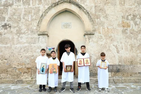 Qəbələdəki Cotari kilsəsində Pasxa bayramı qeyd edilib - YENİLƏNİB