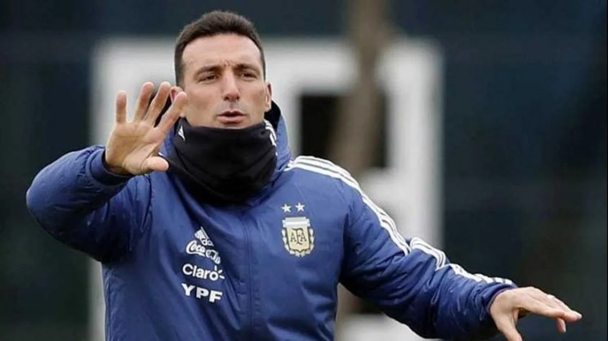 Argentina millisinin baş məşqçisini maşın vurub