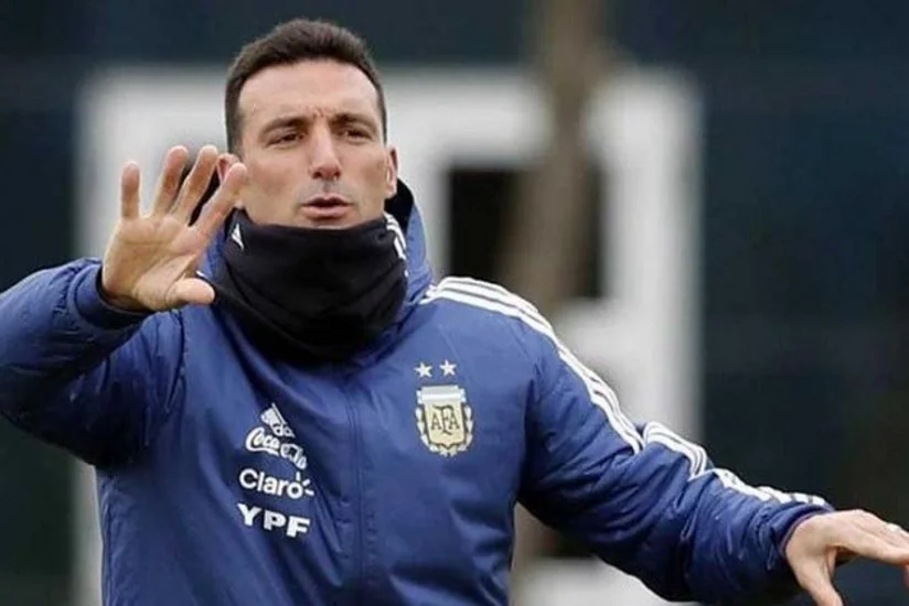 Argentina millisinin baş məşqçisini maşın vurub