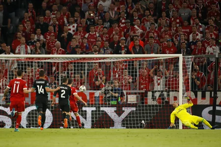 Çempionlar Liqası: Bavariya öz meydanında Reala məğlub olub - VİDEO