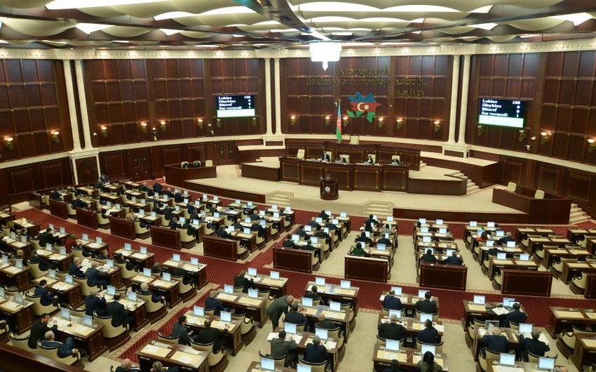 Deputatlara verilən aylıq pul təminatı gəlir vergisinə cəlb ediləcək