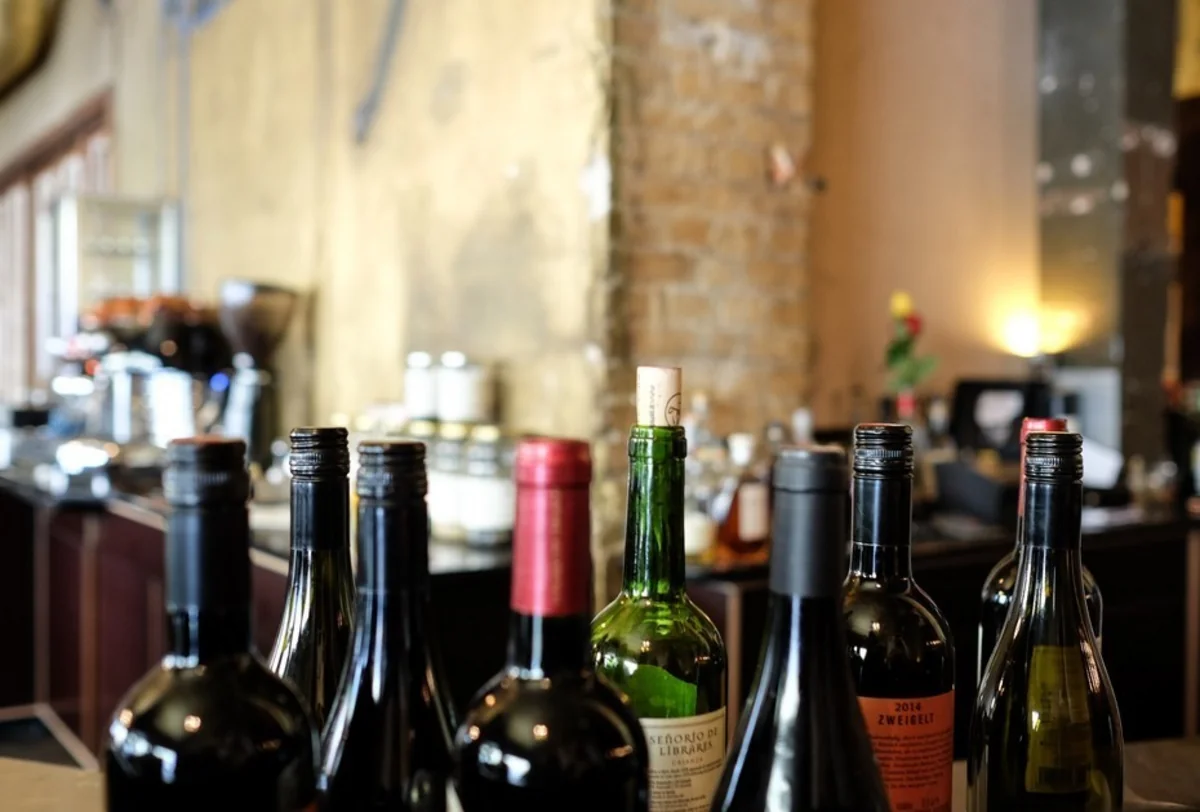 Gürcüstanda alkoqollu içkilərin satışı dayandırılıb