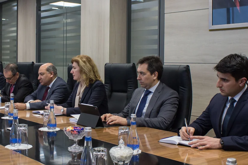 Azərbaycanda bərpa olunan enerji mənbələri layihələrinə EBRD-nin investisiya imkanları müzakirə edilib