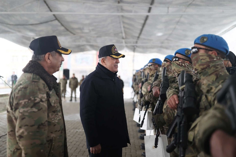 Qardaş yumruğu birgə təlimində tapşırıqları uğurla yerinə yetirən hərbçilər təltif olunub - YENİLƏNİB