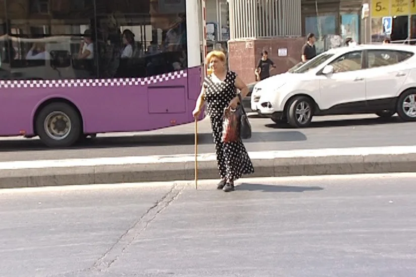 DYP Bakıda avtobus dayanacaqlarını zəbt edən sürücülərə xəbərdarlıq edib