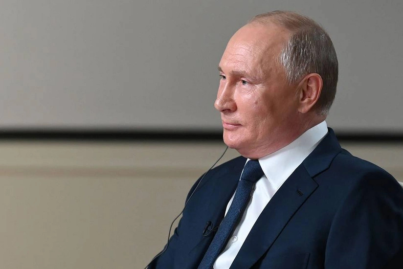 Путин: Стараюсь сам выбирать новогодние подарки внукам