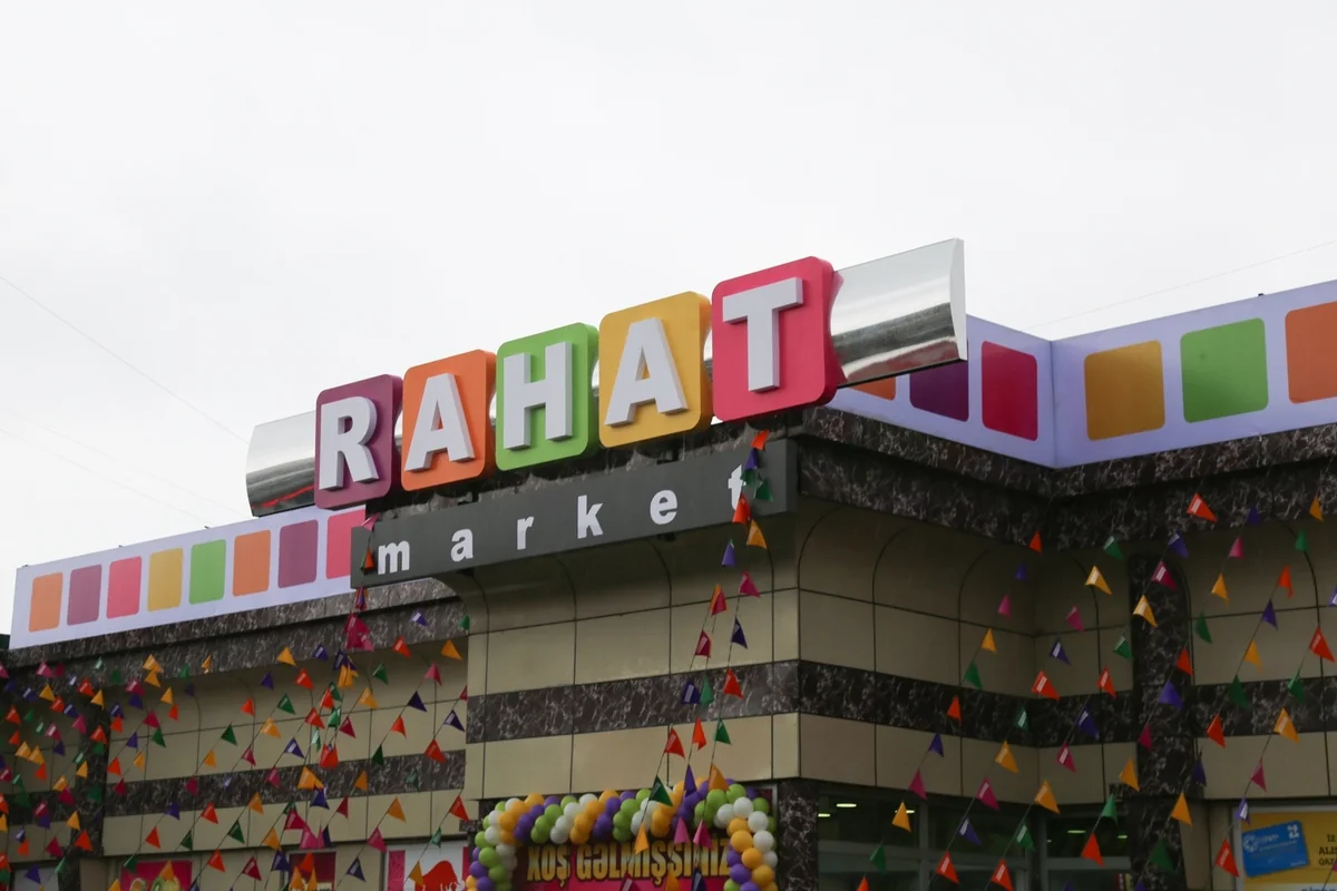 Bakıda Rahat marketdən oğurluq edilib - VİDEO