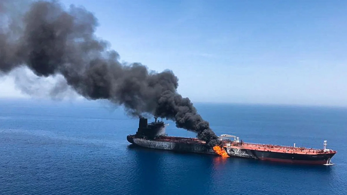 UKMTO: Oman yaxınlığında daha bir tanker hücuma məruz qalıb