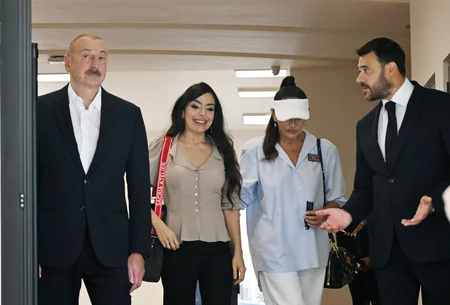 Prezident və Birinci xanım “Sea Breeze”də LANDAU Məktəbinin və “The Grand” apart hotelinin açılışında iştirak ediblər - YENİLƏNİB