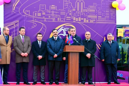 “Xaliq Faiqoğlu” şirkəti Bakıya gətirdiyi müasir avtobusları təqdim edib