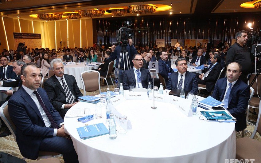 Azərbaycanda nağdsız ödənişlərin illik həcmi təqribən 17 milyard manat artacaq
