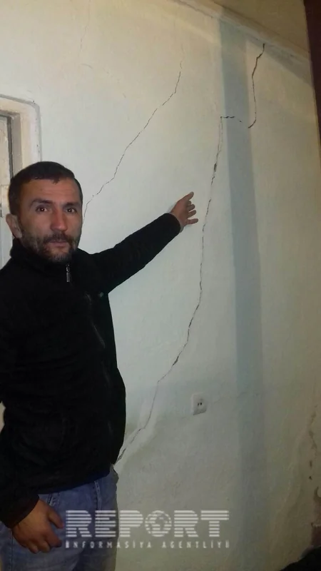 Qubaya yağan aramsız yağışlar nəticəsində daha bir ev çöküb - FOTO