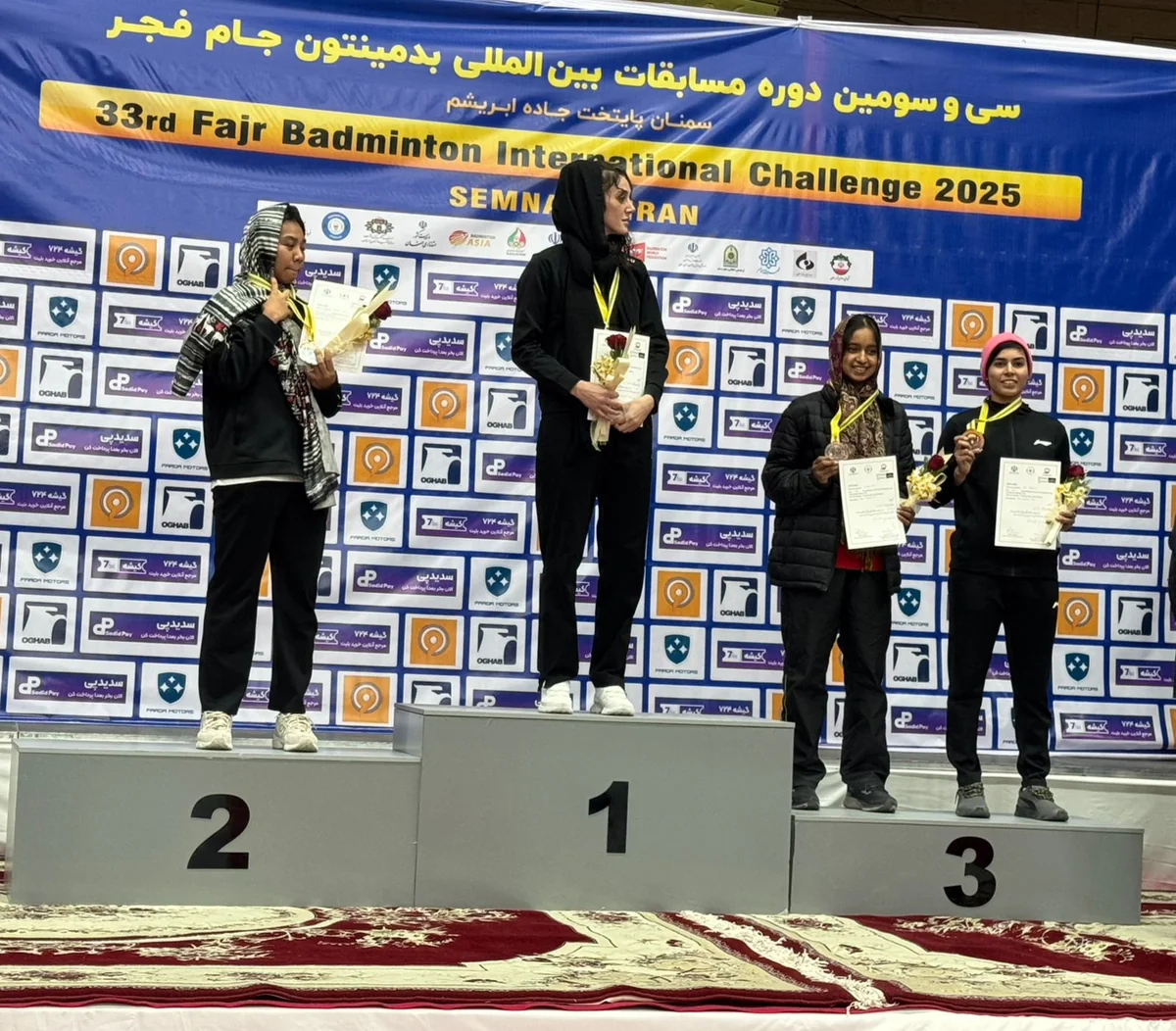 Azərbaycan badmintonçusu İranda gümüş medal qazanıb