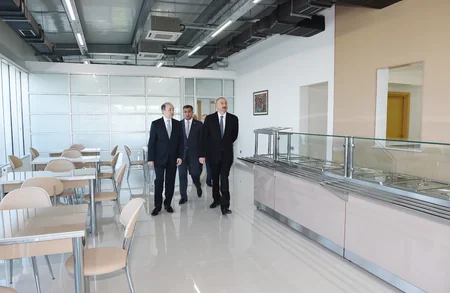 Prezident İlham Əliyev Nərimanov Rayon Məhkəməsinin yeni inzibati binasının açılışında iştirak edib - YENİLƏNİB