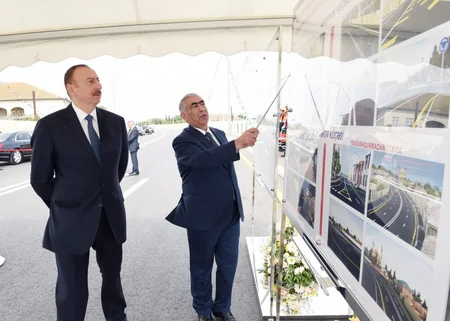 Президент Ильхам Алиев посетил поселок Нардаран