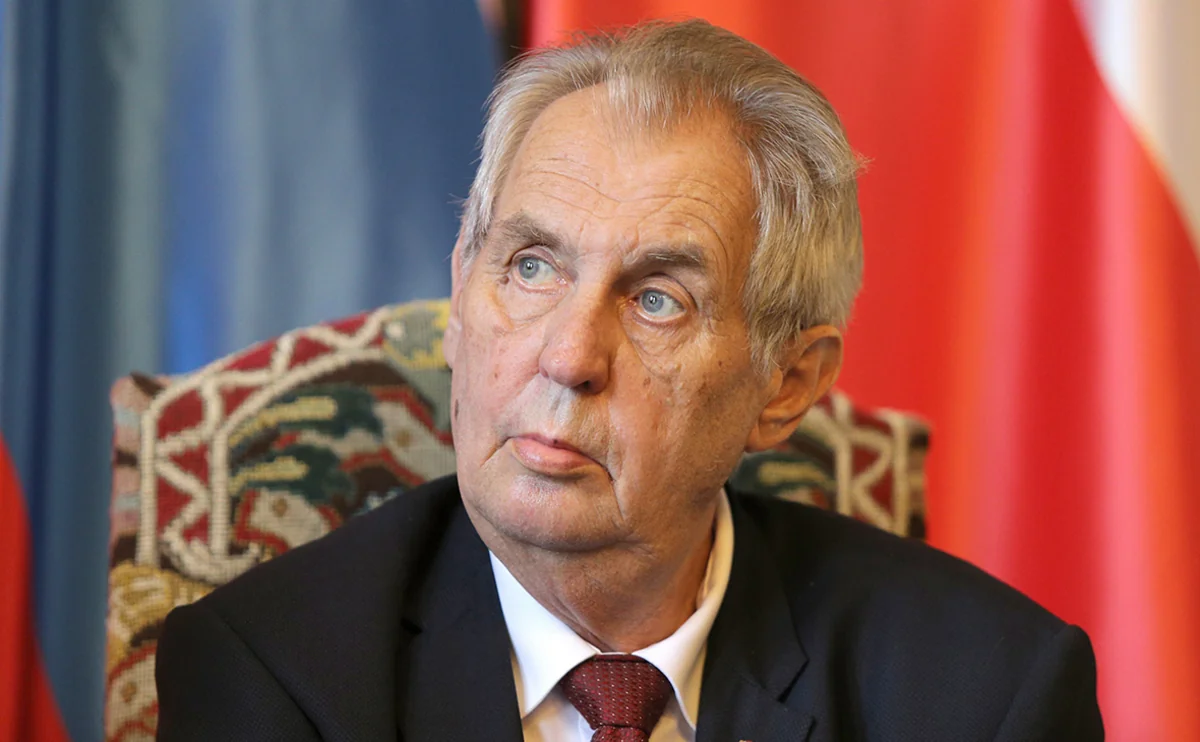 Zeman Qərb ölkələrini Ukraynaya silah tədarükünə çağırıb