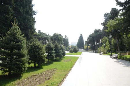 Biləcəri qəsəbəsindəki park əsaslı təmir olunub