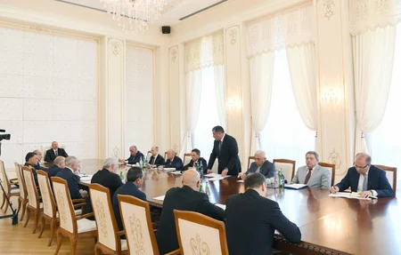 Prezident İlham Əliyevin yanında ölkənin enerji sistemində vəziyyətlə əlaqədar müşavirə keçirilib