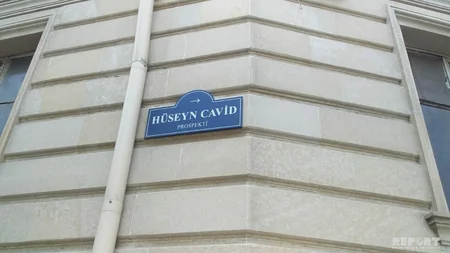 Bakıda güclü külək binanın damını uçurub - FOTO - VİDEO - YENİLƏNİB