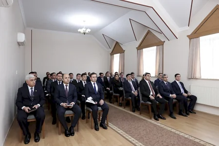 Naxçıvanın yeni əmək və əhalinin sosial müdafiəsi naziri kollektivə təqdim olunub