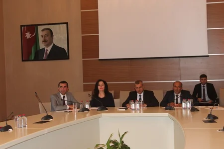 İsmayıllı sakinləri nazirdən yaradıcılıq evinin dam örtüyünün dəyişdirilməsini xahiş ediblər
