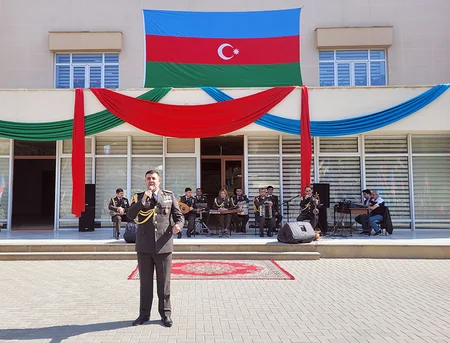 Hərbi liseyin 53 illik yubileyinə həsr olunmuş təntənəli mərasimi keçirilib