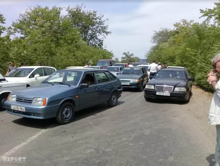 Cəlilabadda minik və yük maşınları toqquşub - FOTO