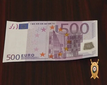 Фальшивомонетчики хотели сбыть привозные поддельные евро в Азербайджане - ВИДЕО