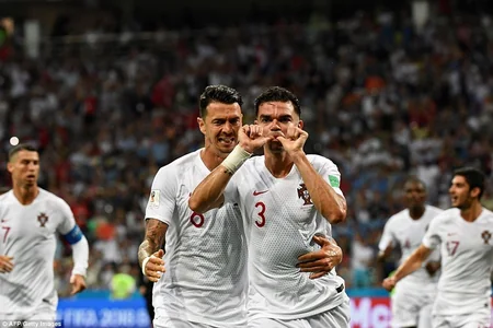 DÇ-2018: Uruqvay 1/4 finala çıxıb, Portuqaliya turnirlə vidalaşıb - VİDEO
