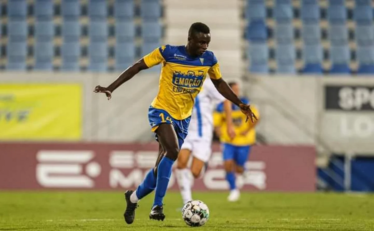 Neftçi və Qarabağ afrikalı hücumçudan imtina etdi