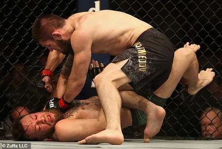 Nurməhəmmədov Makqreqora qalib gələrək UFC çempionu titulunu qoruyub - YENİLƏNİB