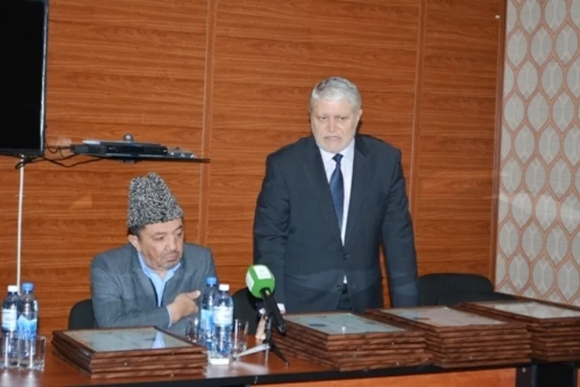 Müfti Salman Musayev təkmilləşdirmə kurslarını bitirən müdavimlərə tapşırıqlar verib