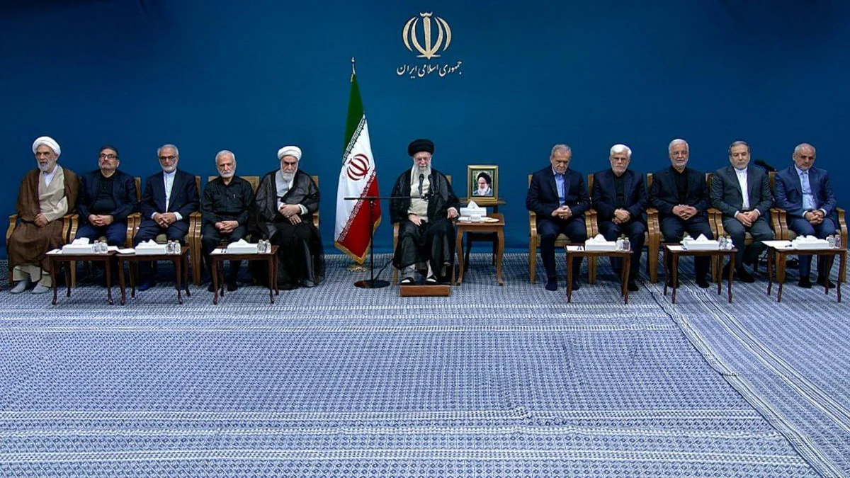 Məsud Pezeşkian İranın Ali Rəhbəri ilə görüşüb