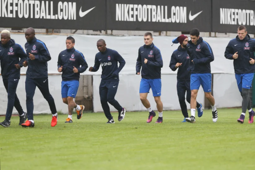 Azərbaycan millisinin hücumçusu Trabzonsporun heyətində məşqlərə başlayıb