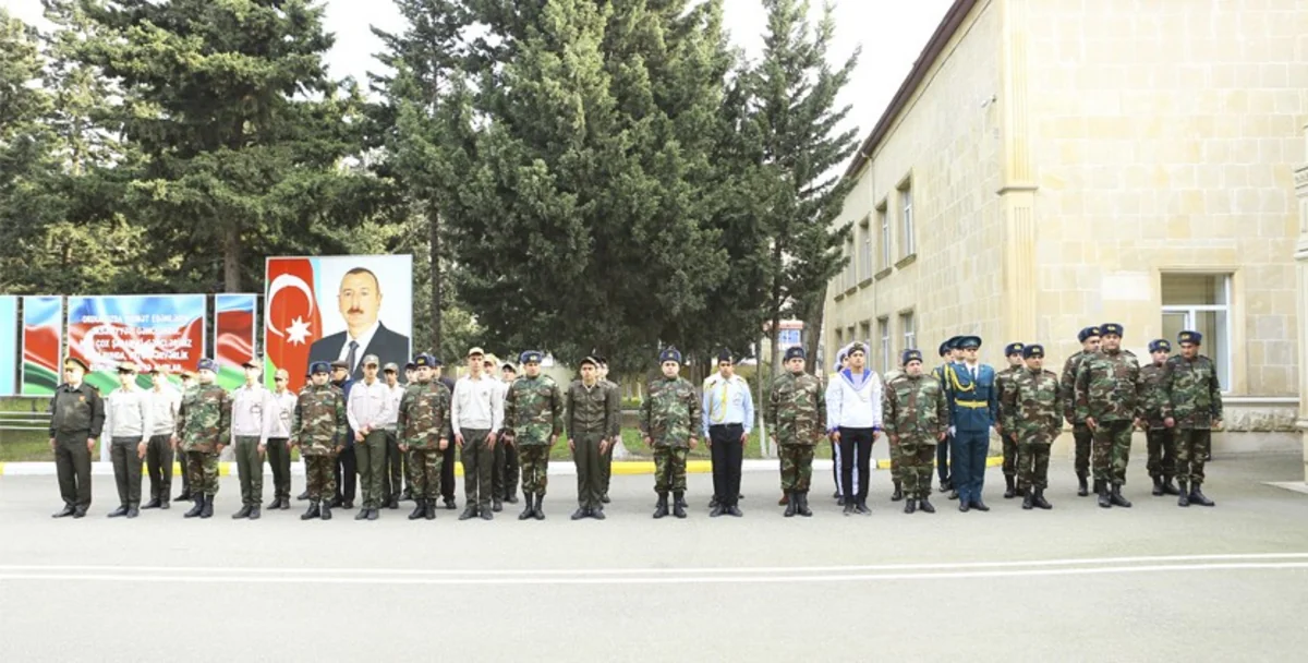 Məktəblilər arasında “Əsgər olmağa hazıram!” devizi altında turnir keçirilib