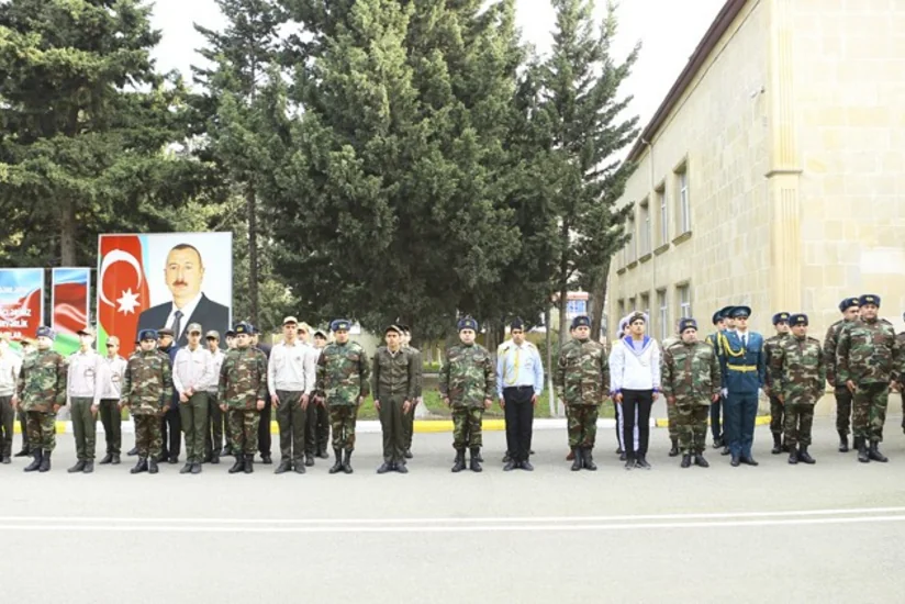Məktəblilər arasında “Əsgər olmağa hazıram!” devizi altında turnir keçirilib