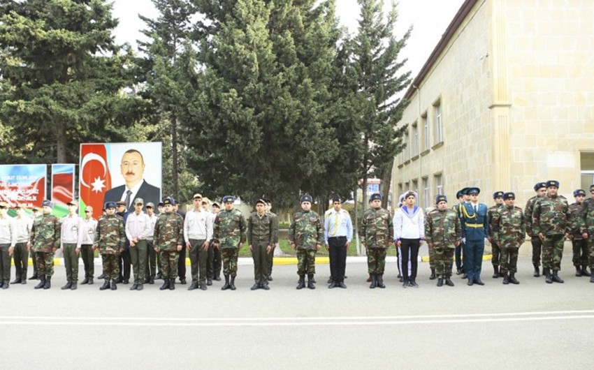 Məktəblilər arasında “Əsgər olmağa hazıram!” devizi altında turnir keçirilib