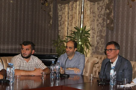 Tbilisidə Gürcüstanın tanınmış azərbaycanlı jurnalistinin xatirəsinə həsr olunmuş tədbir keçirilib