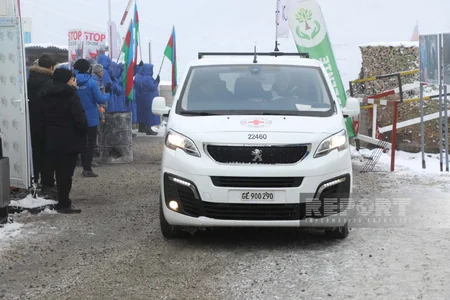 ICRC vehicles pass freely through Khankandi-Lachin road